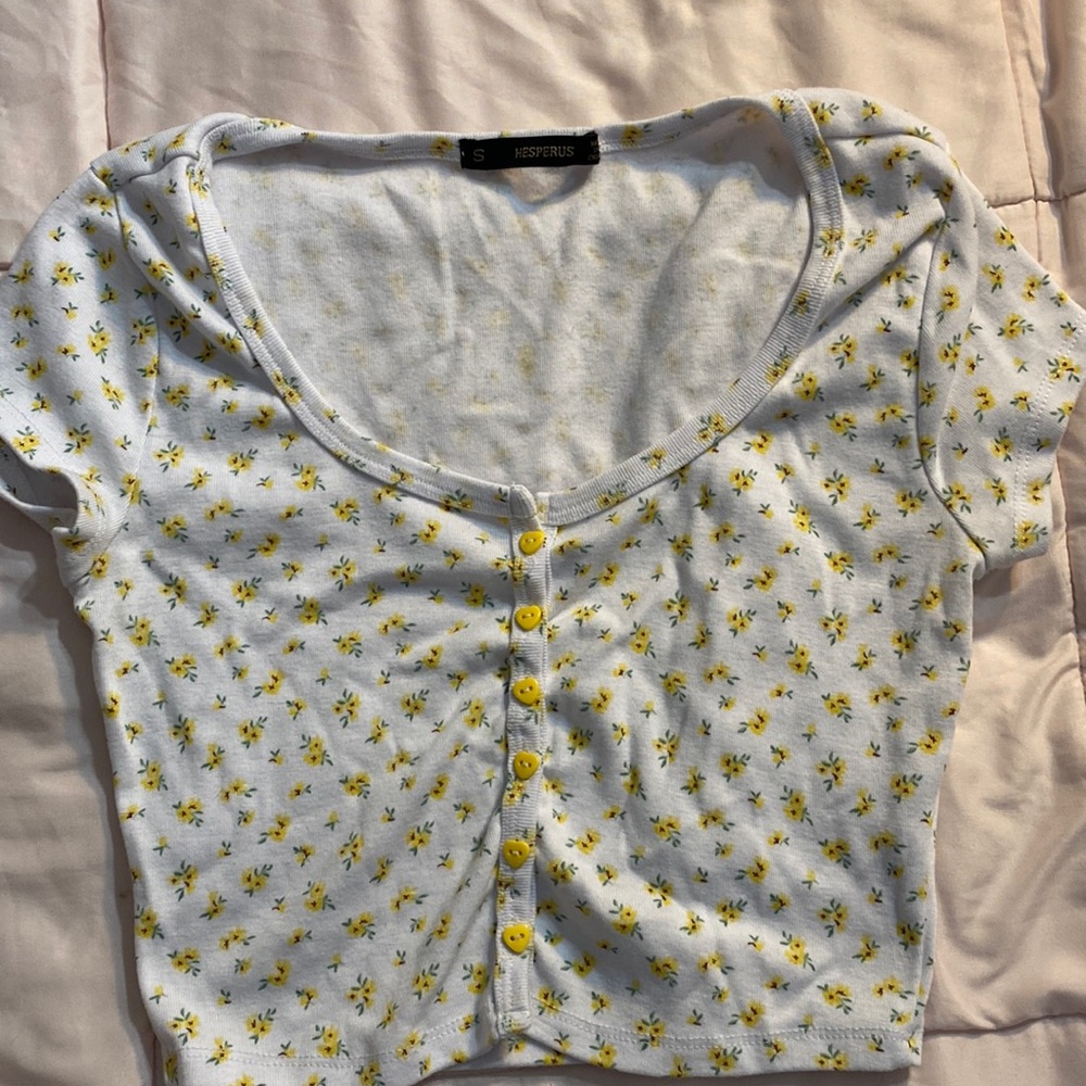 Women’s Hesperus small button-up cute white shirt with yellow flowers